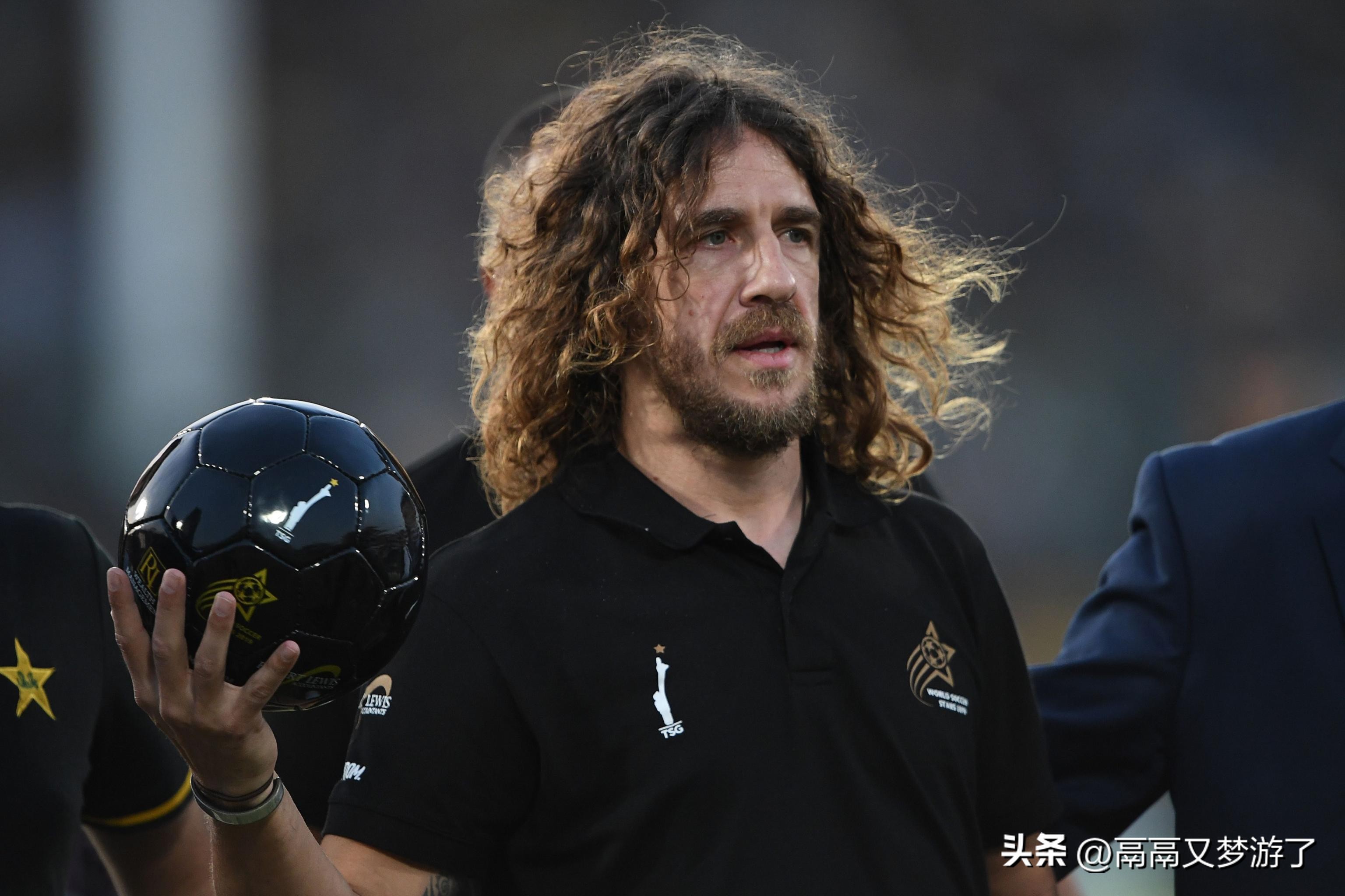 足球球星发型背头,足球运动员中又短又经典的发型