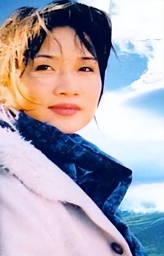 出家的李娜今年多少岁,李娜出家前的心酸