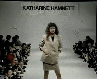 那位曾靓绝时尚圈、串起欧洲上流社会的超模为何落魄至此……