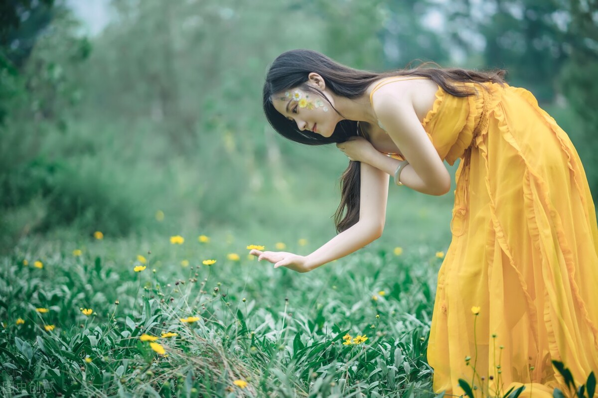 女生最近工作很忙该怎么找她聊天,女生工作很忙没时间聊天怎么办