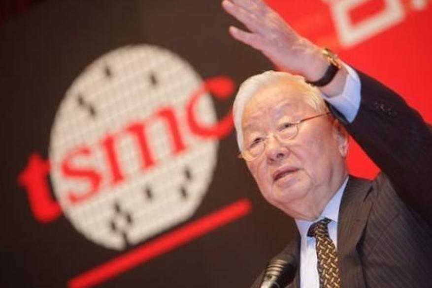 苹果会不会退出俄罗斯市场 (苹果暂停在俄销售产品库克发声)