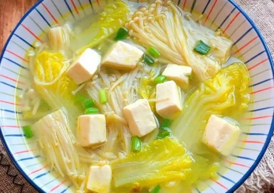 减肥必备的十大低卡减脂菜,减肥低脂低卡减肥最快的菜