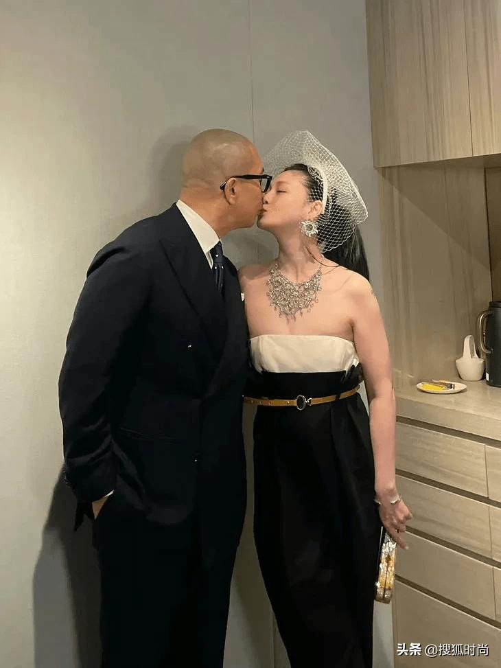 大s狂刷汪小菲的卡买名牌,大s狂刷汪小菲信用卡