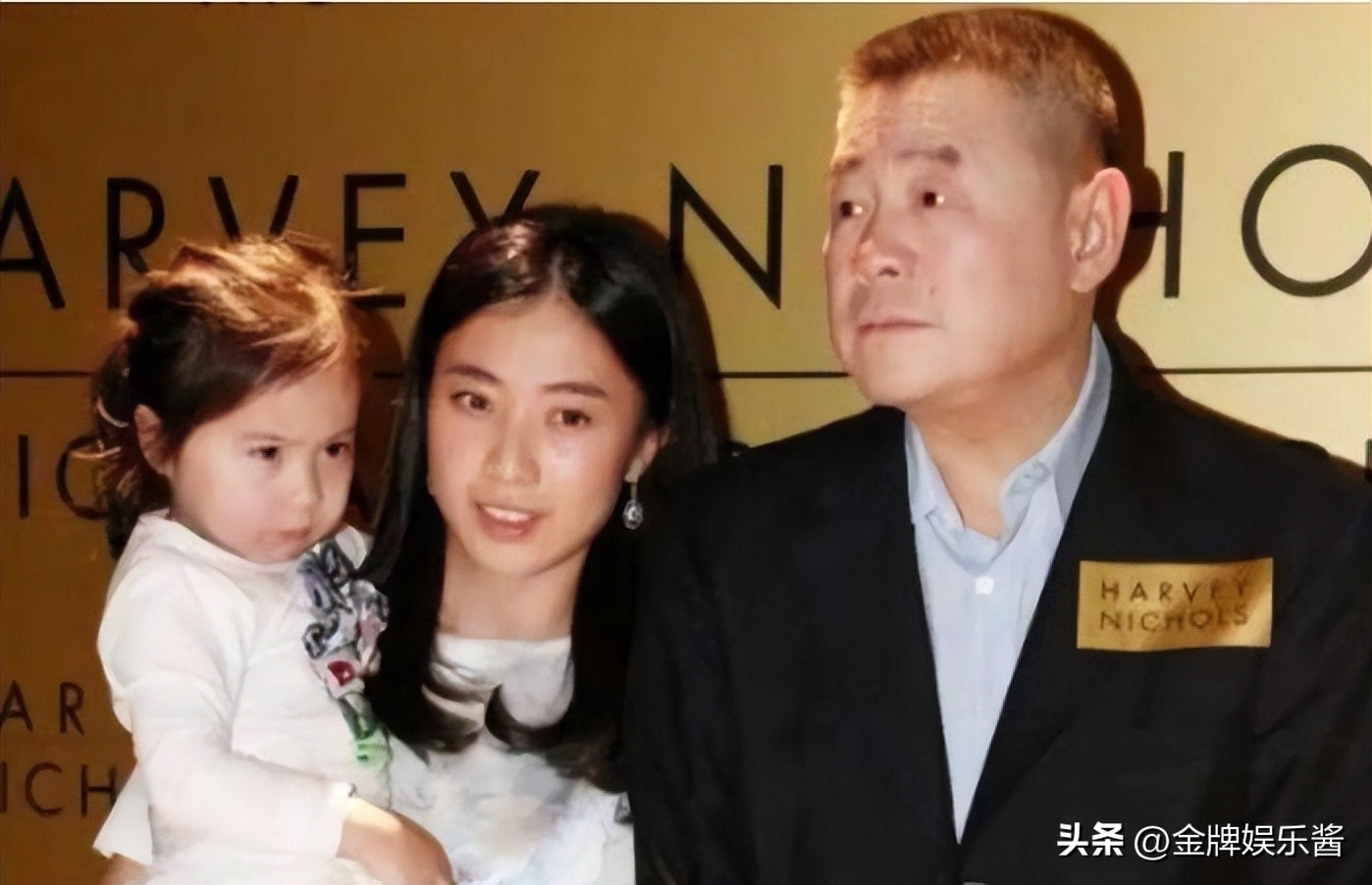 美国华人置业甘比,甘比为华人置业多少亿