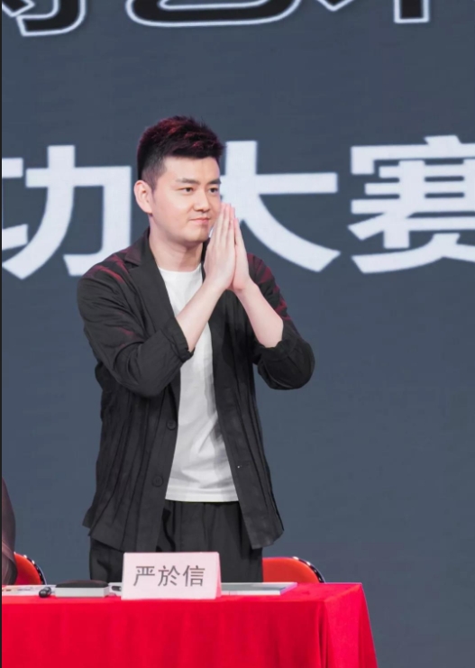 严于信是主持人吗,央视主播严于信结婚了吗