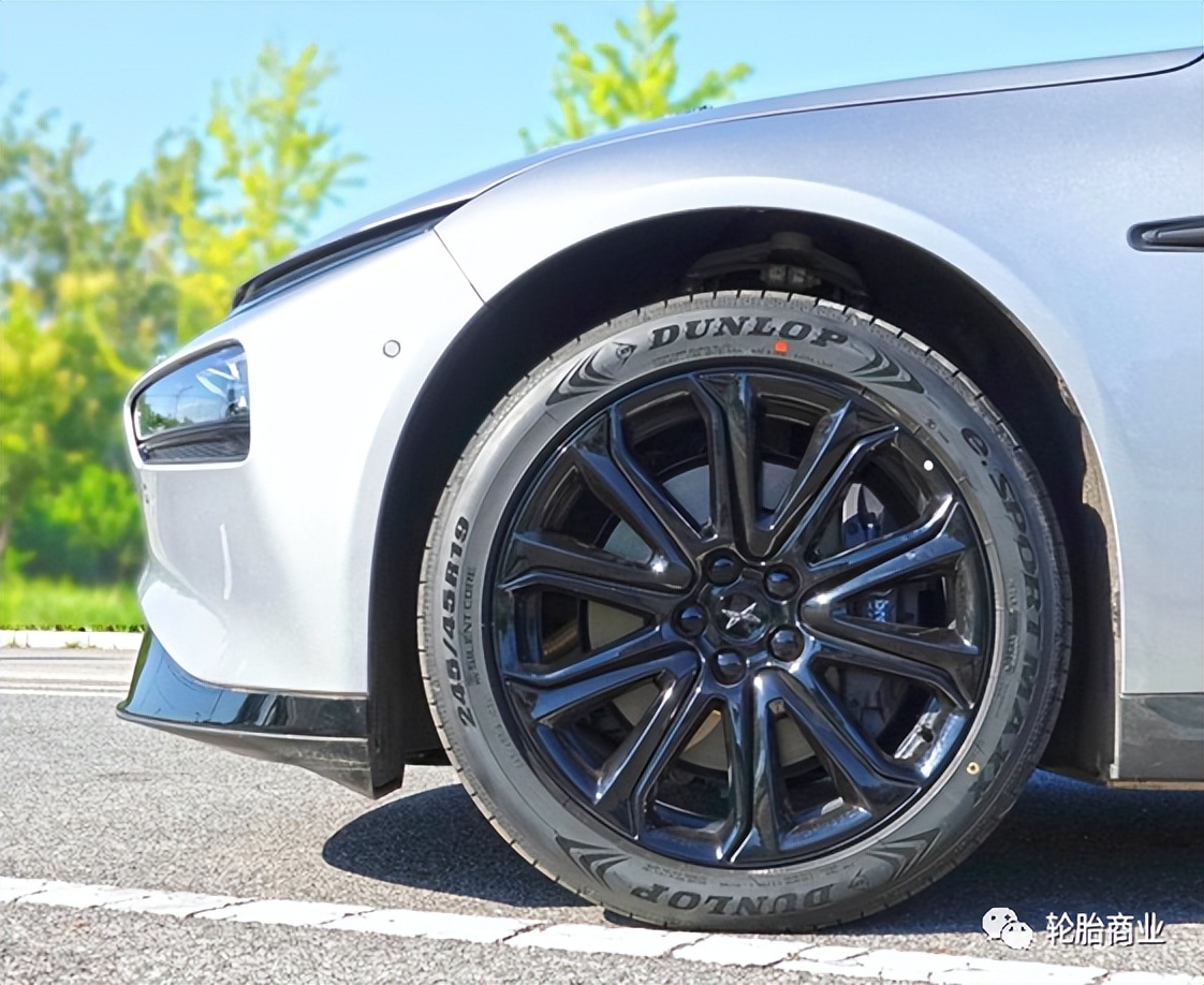 邓禄普轮胎sportmaxx多久更换,邓禄普esportmaxx测评