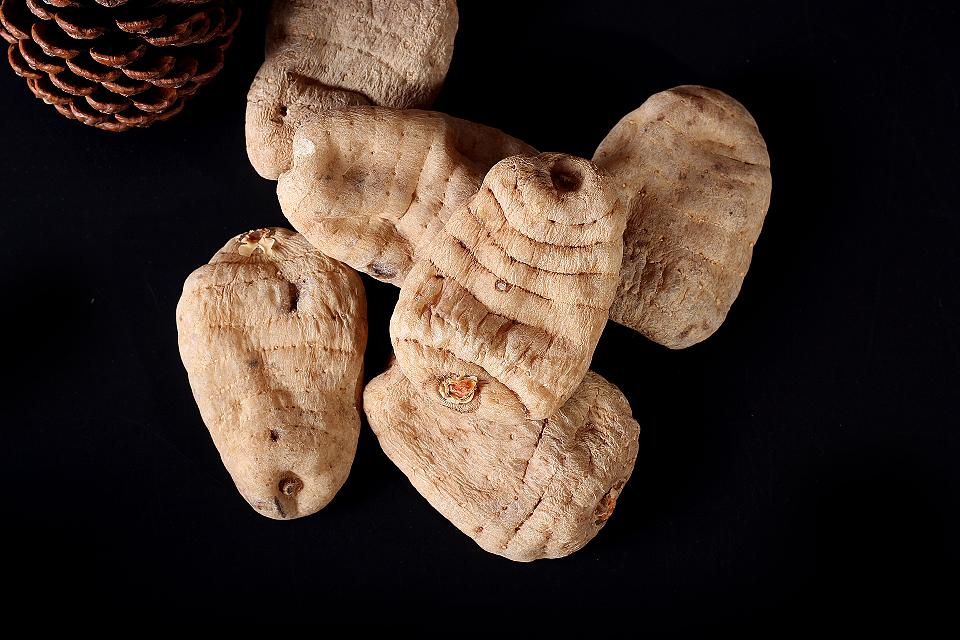 云南昭通小草坝天麻和土特产,走遍中国云南昭通市威信县