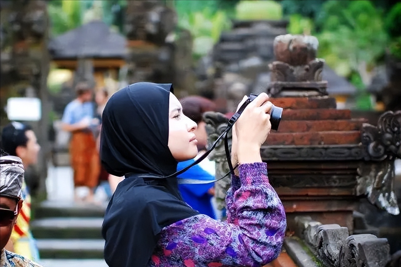 印尼妹子姗娣为爱远嫁中国东北，无房无彩礼裸婚，村里风言风语