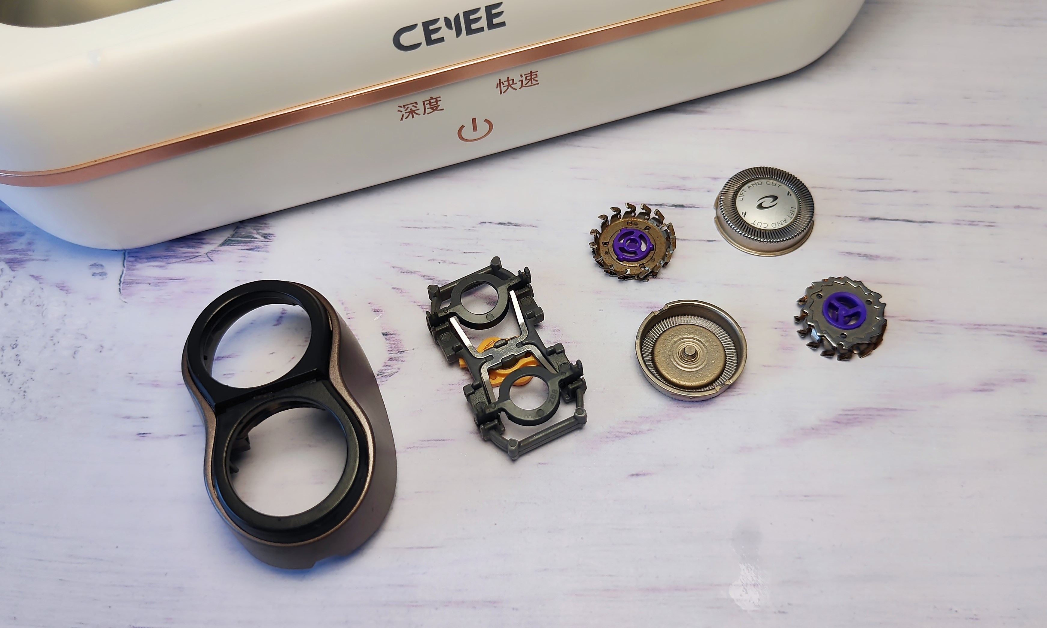 多功能泡泡清洗神器,便携隐形清洗神器