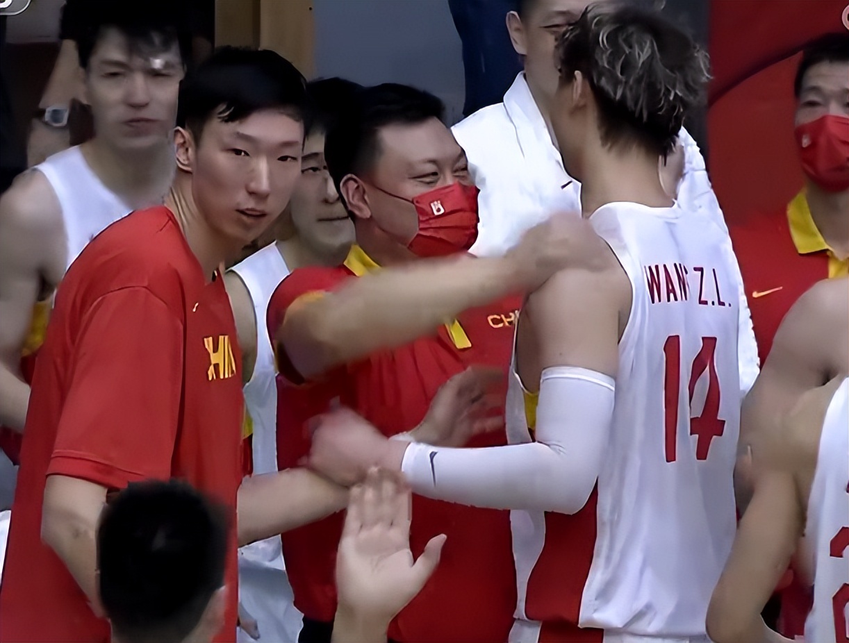 太坏！澳队故意放弃与伊朗比赛，激怒中国球迷：应取消澳队出线权