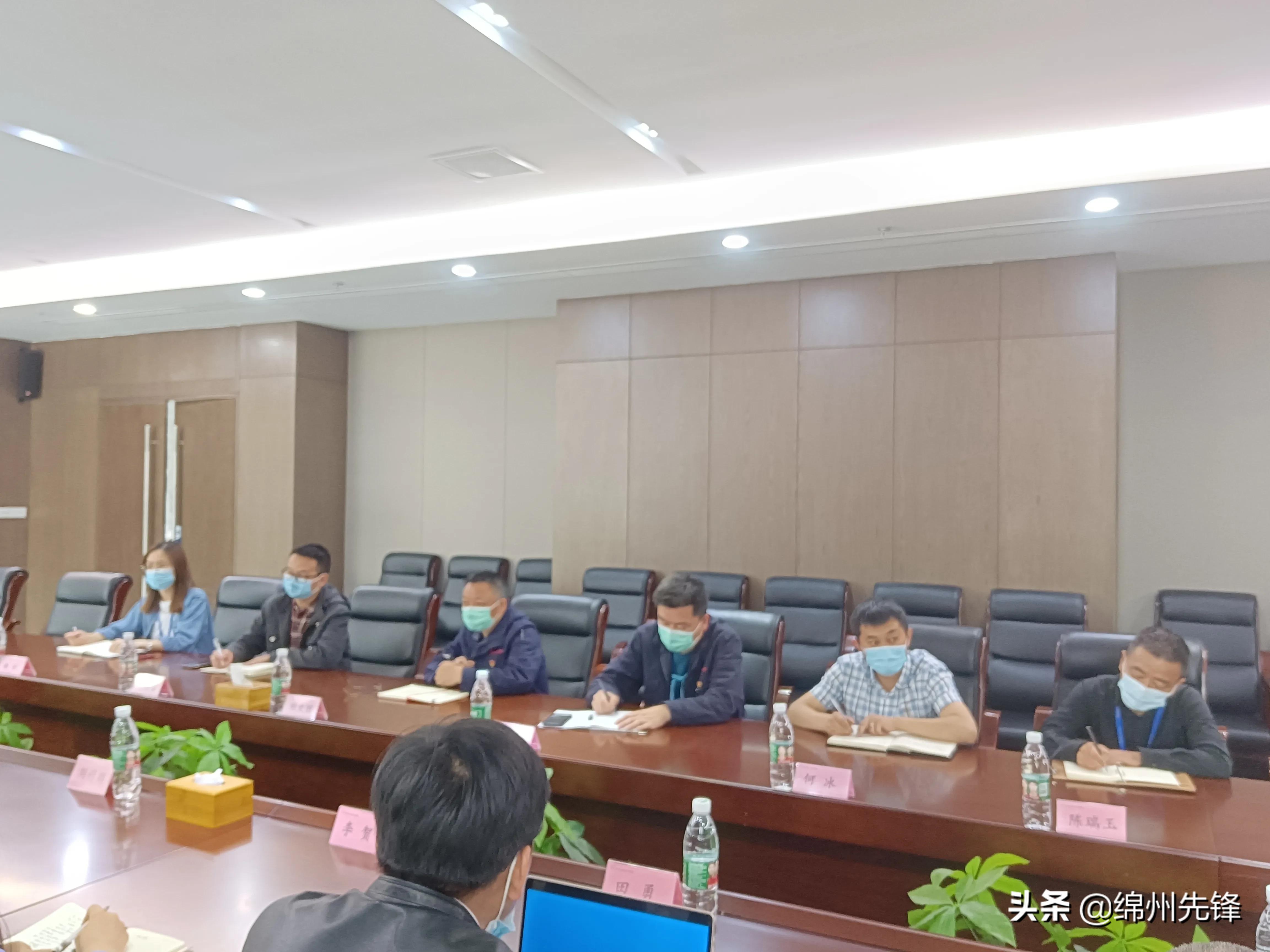 绵阳市企业联合会/企业家协会到四川精上缝纫机有限公司开展学习调研