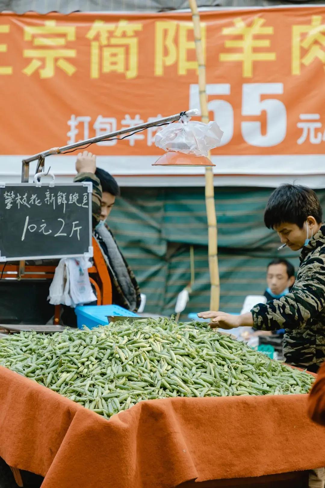 成都伏龙小区伏龙一街,土味城中村