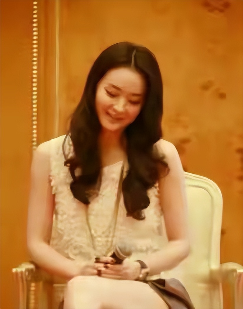 王艳23岁嫁入豪门跟老公差几岁,王艳嫁入豪门真实生活