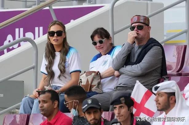 英格兰太太团换西班牙球衣,英格兰太太团06