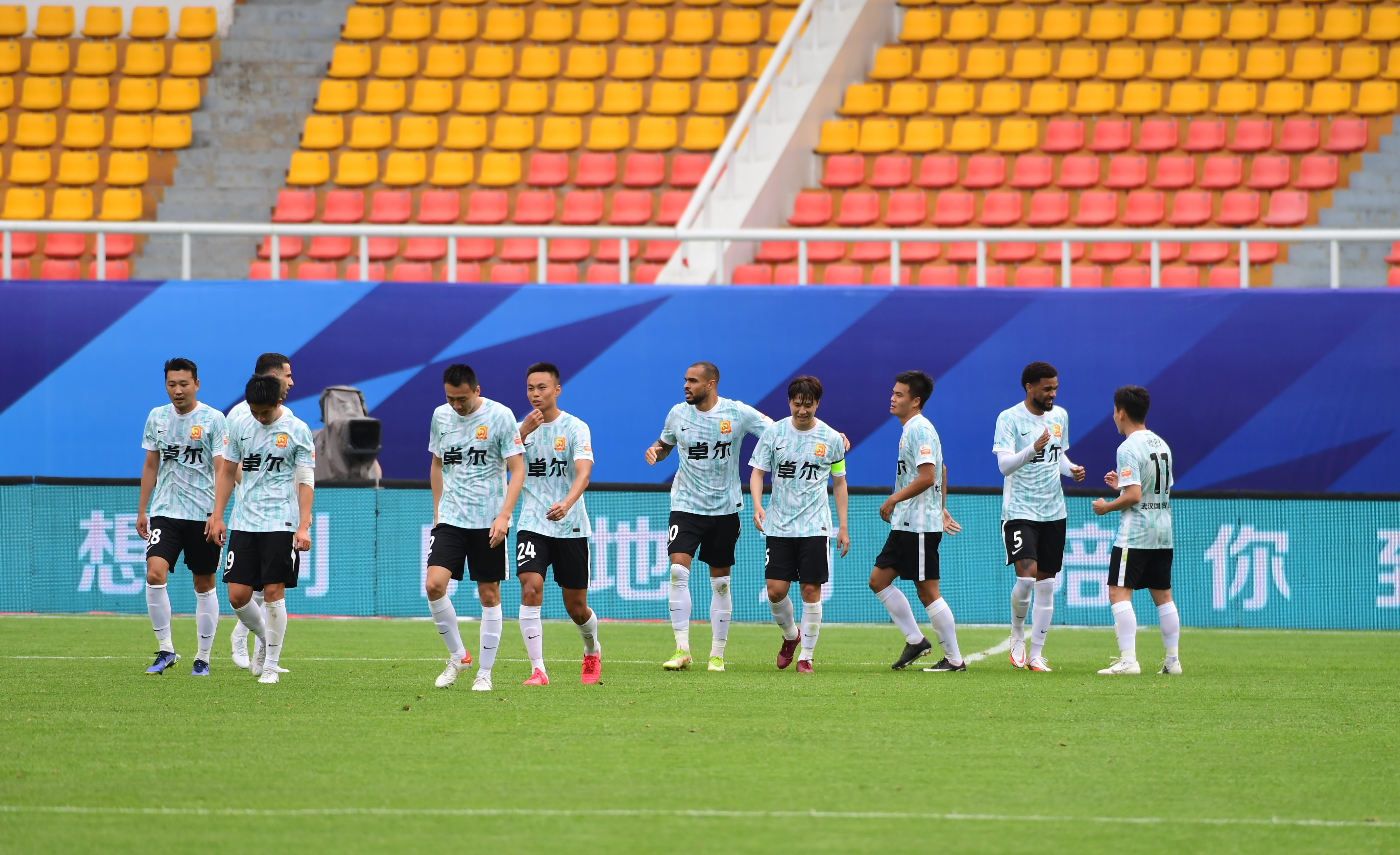 中国足协解决俱乐部欠薪问题,中国足协俱乐部最新消息