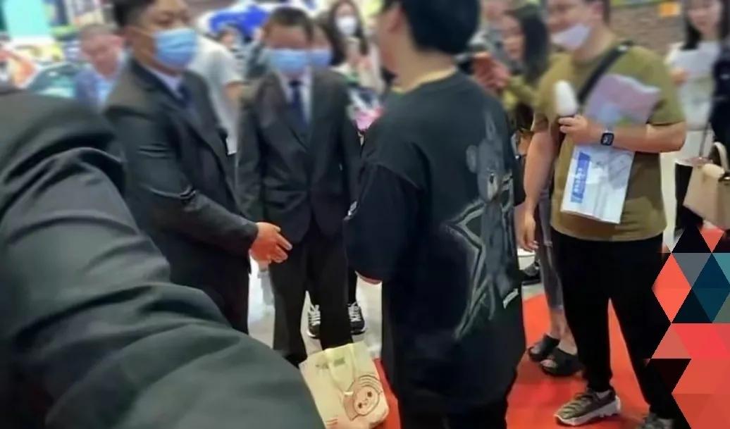 宝马冰淇淋事件影响,宝马冰淇淋事件沦为过街老鼠