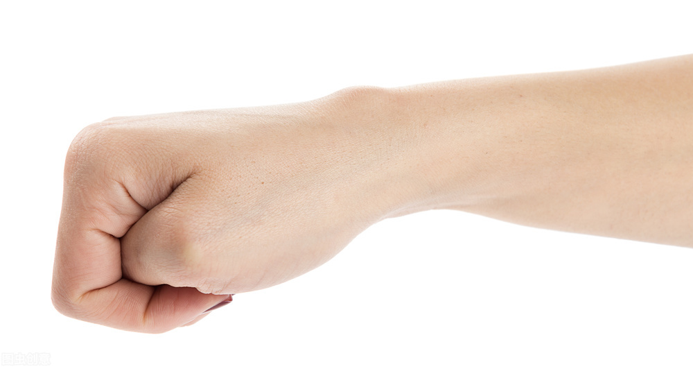 皮肤上凸起的“包”，不痛不痒是囊肿、结节？可能是这8种情况