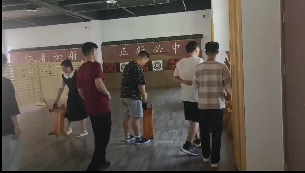 “书墨寻行”社会实践团队体验君子六艺——射