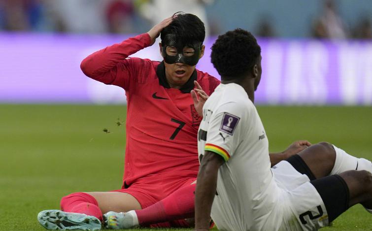 韩国足球孙兴慜被骂,韩国头号球星孙兴慜被球迷怒骂