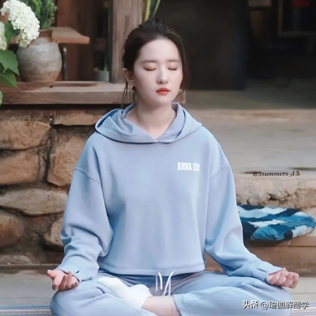 跟着神仙姐姐刘亦菲去有风的地方,跟着刘亦菲打卡有风小院