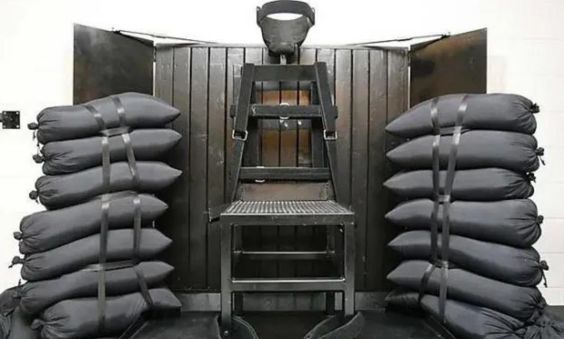 死刑犯枪决三枪没有打死怎么办,死刑犯打九枪没死的案例