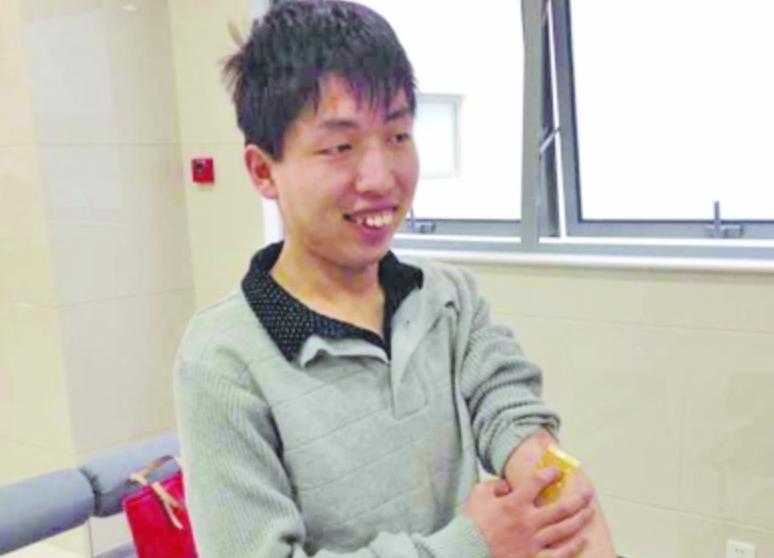 当年，那个2岁确诊脑瘫，10岁才读一年级的山西男孩，后来怎样了