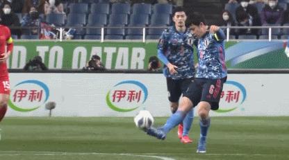 回顾国足最惨痛失利0-8不敌巴西,主场惨败韩国最该检讨的不是国足