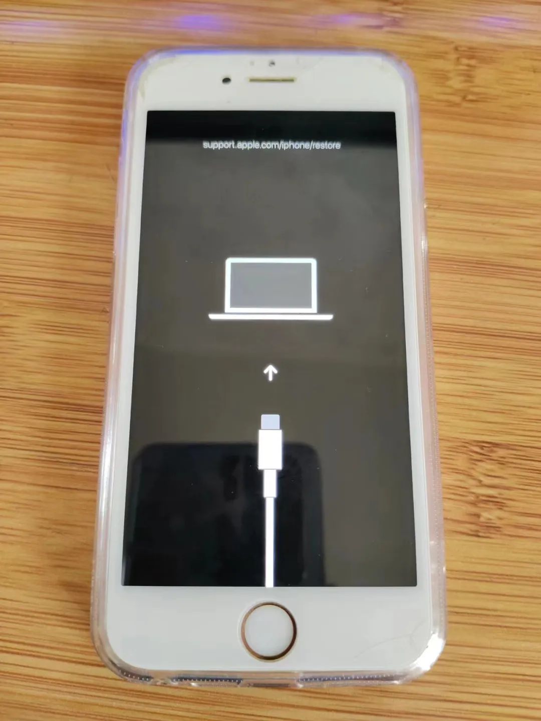 iphone出现数据线连接电脑画面,iphone插电脑显示恢复模式