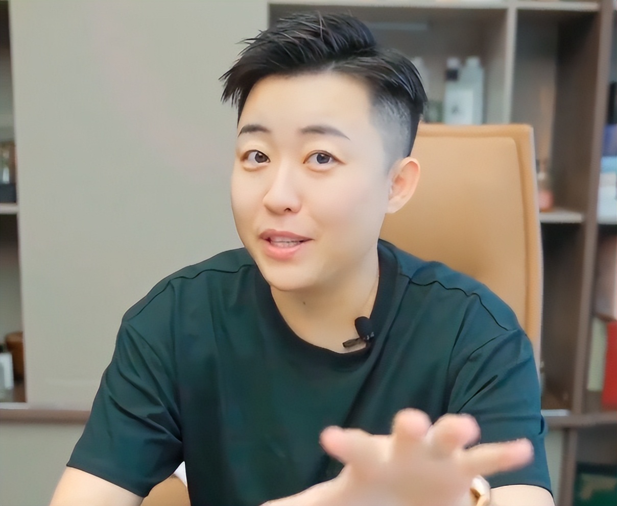 叶海洋三胎生了吗,叶海洋谈为什么要二胎痛哭