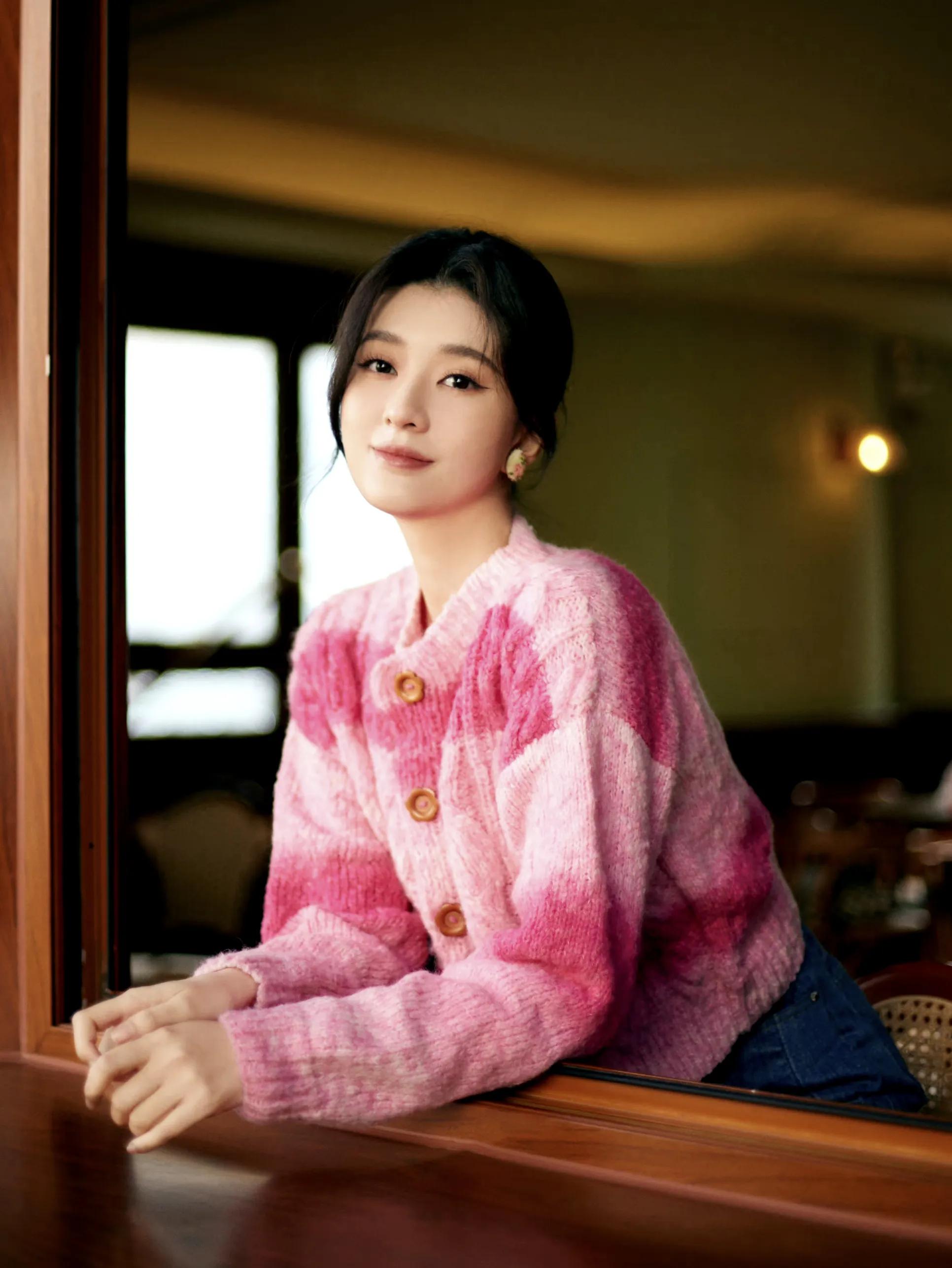 乔欣高清写真美照,女演员乔欣最漂亮美图