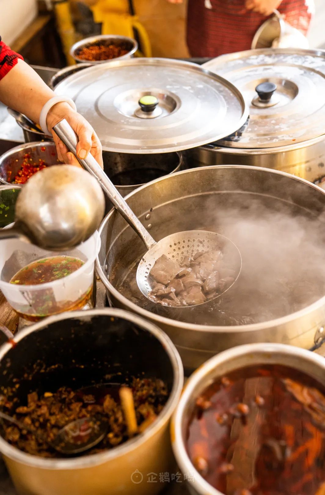 辣到落泪也舍不得停嘴的宝藏城市，不是长沙成都重庆