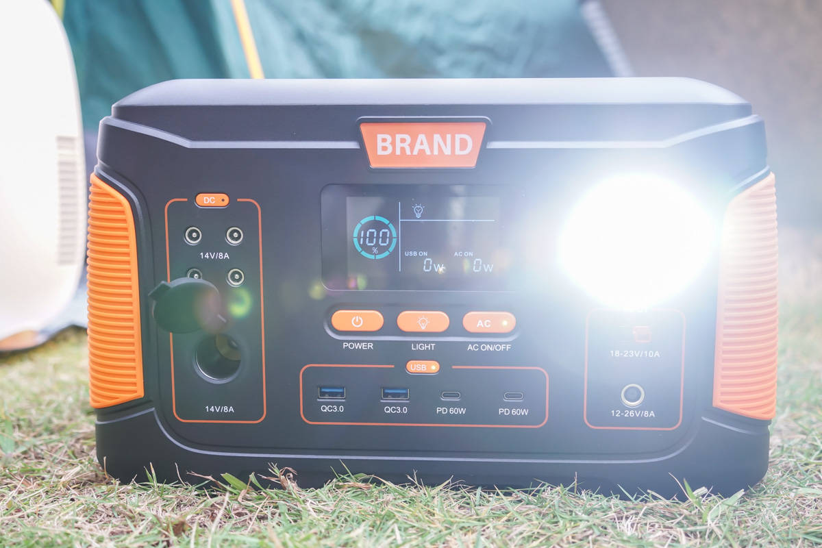 金威澎全兼容快充10000mah,支持80w无线充电