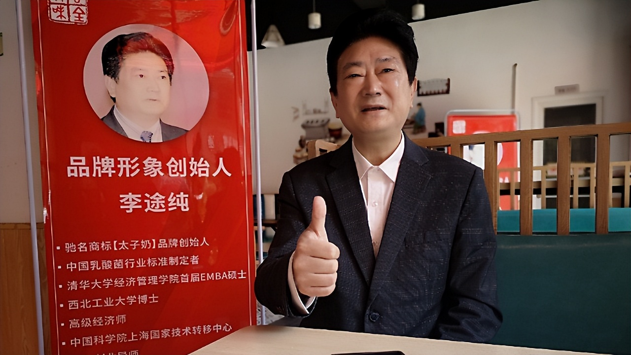 警花副局长聚众吸毒,迫使下属与其发生关系,三观尽毁无下限