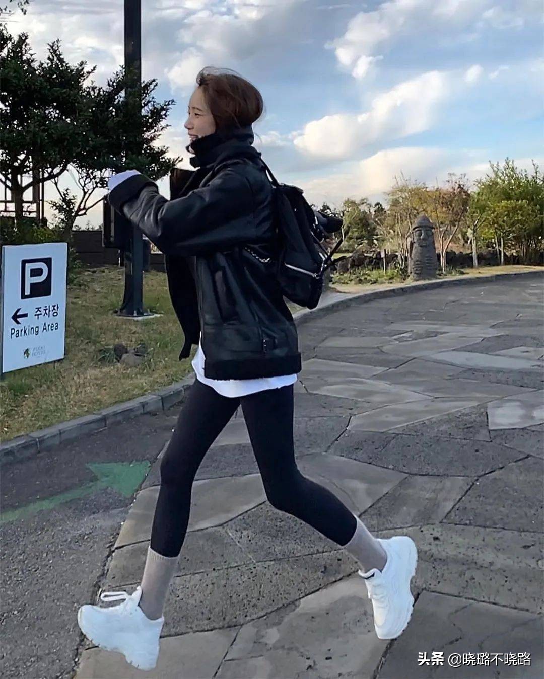 今年流行的鲨鱼裤袜子外穿,鲨鱼裤今年最火袜子长筒冬季