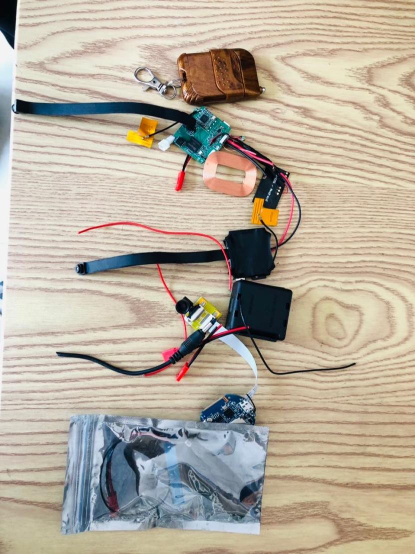 卸去所有的伪装,卸去眼中的伪装