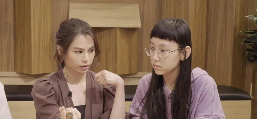 炎明熹和单依纯唱功对比,炎明熹和单依纯唱功分析