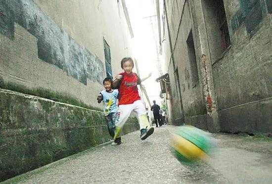 世界杯观赛回忆,足球世界杯的回忆视频播放