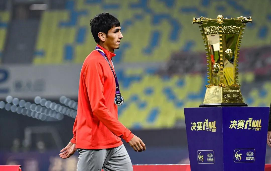 鏂扮枂瓒崇悆鏄庢槦闃垮竷鎷夋睏,鏂扮枂鐞冨憳闃垮竷鎷夋睏