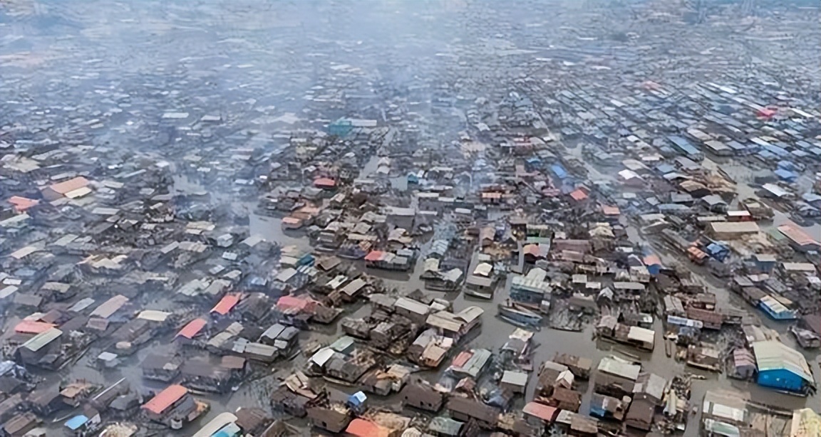 灏兼棩鍒╀簹濠村効宸ュ巶閲岀殑濠村効,灏兼棩鍒╀簹濠村効鐢熶骇宸ュ巶