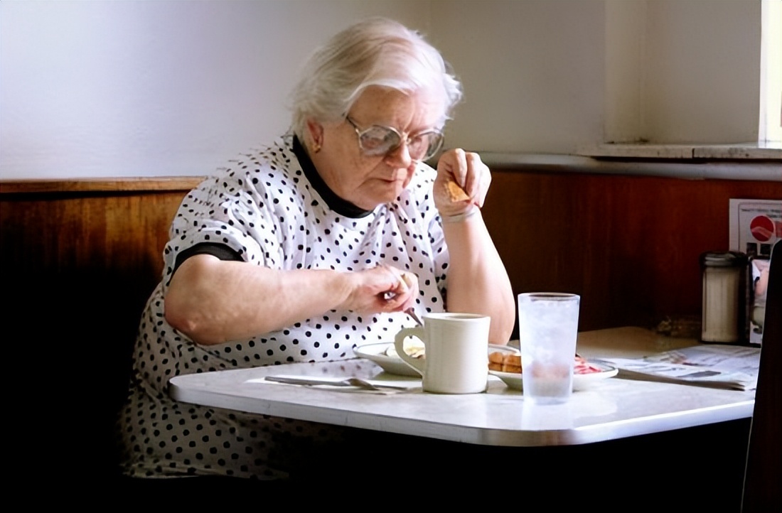 如何辨别自己是否感染幽门螺杆菌,怎么确认自己感染了幽门螺杆菌