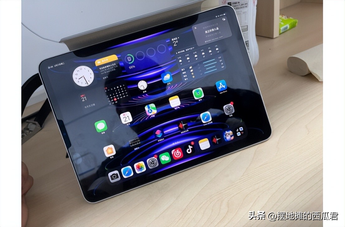 三星galaxytaba8对比荣耀平板8,三星galaxytabs8和ipad