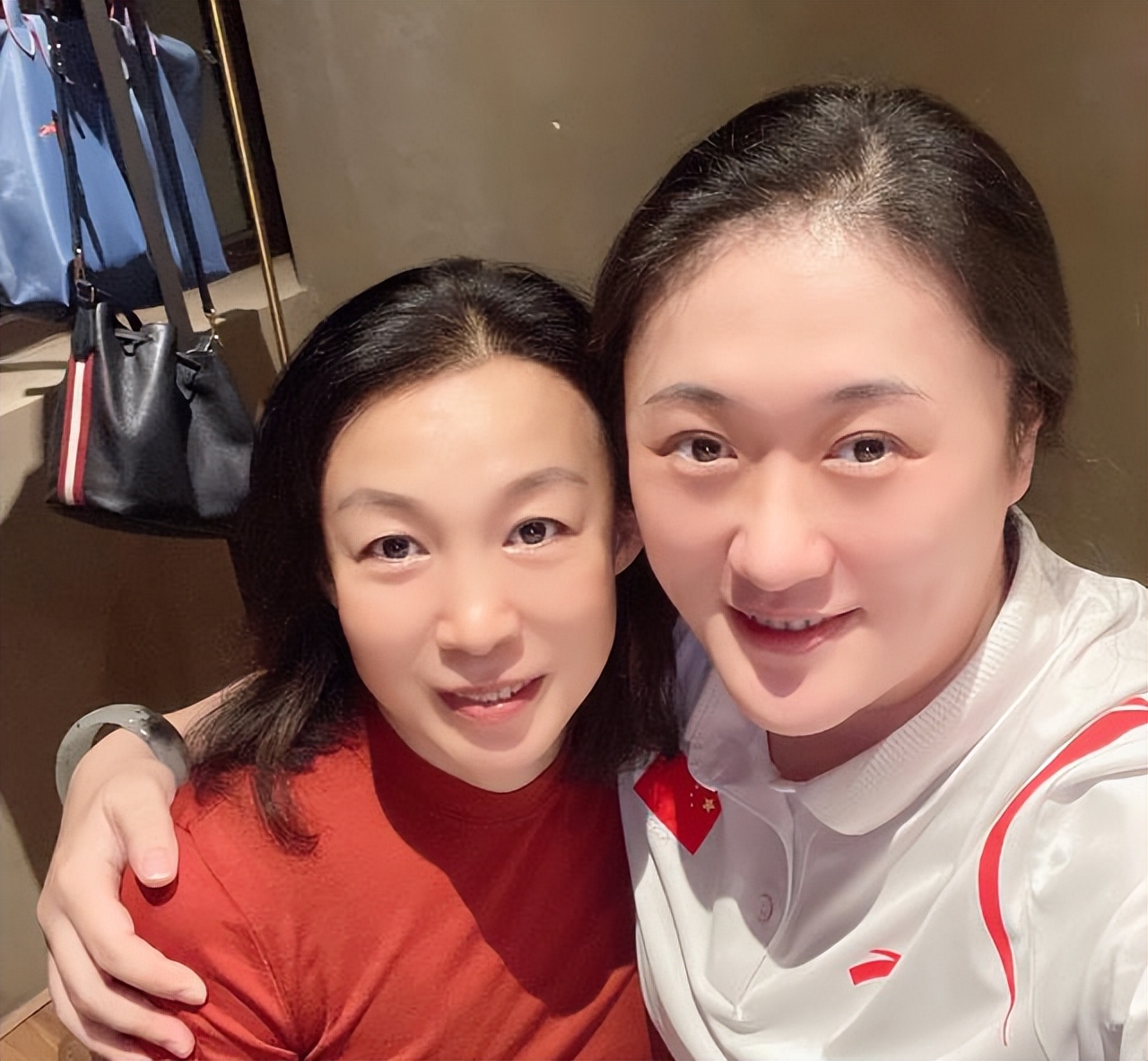 辽宁女排四朵金花,中国女排四人队长同时上阵