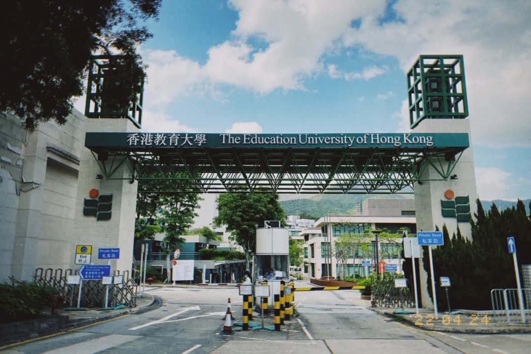 放弃考研三战,指南者留学学员用一个月来到亚洲Top3的专业留学