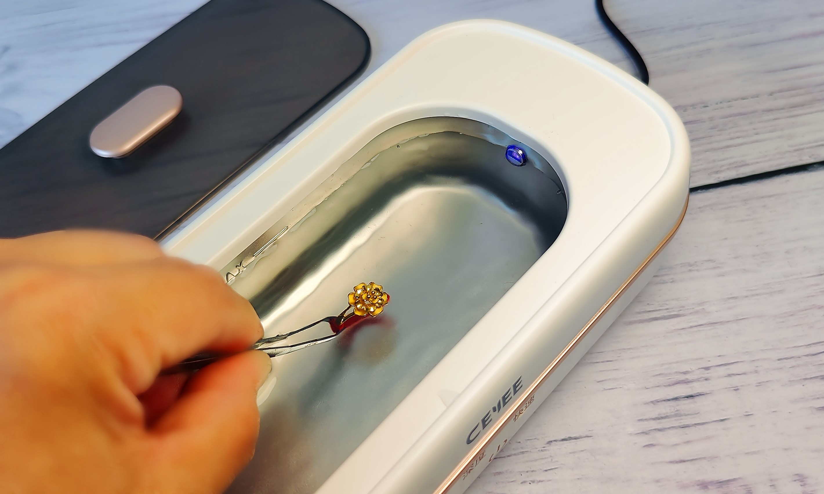 多功能泡泡清洗神器,便携隐形清洗神器