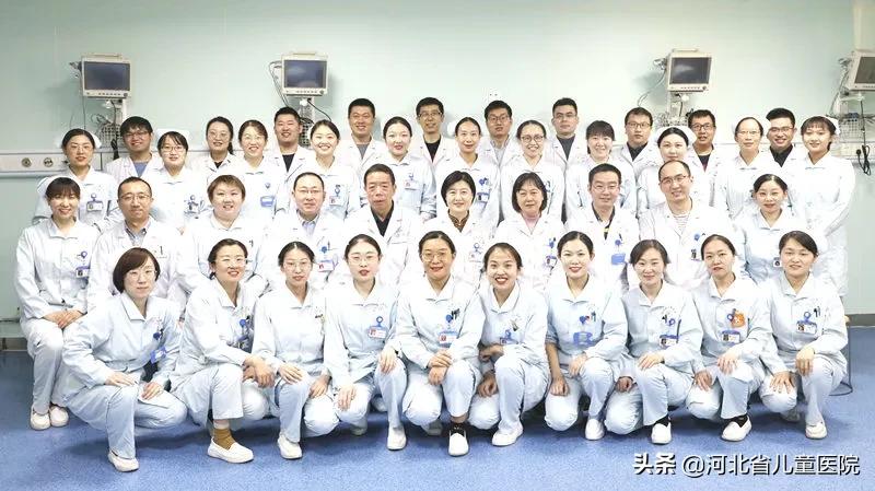 宝宝尿道口只有一个小孔,男宝宝尿道口不明显