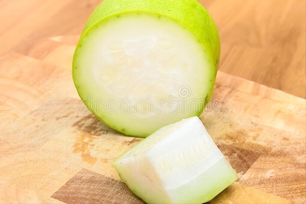 秋天气燥推荐三款营养粥,老年人秋天喝什么汤