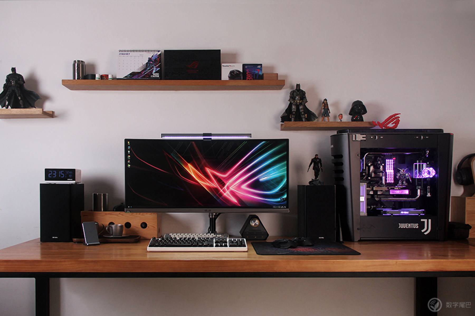 推荐几款高逼格电脑桌面,实用科技感很强的电脑桌面