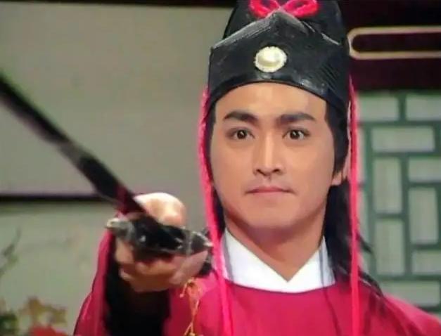 62岁何家劲有女儿吗,何家劲的一生年轻童年是怎么过的