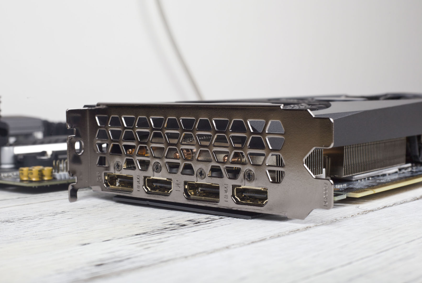 完美匹配13代酷睿,“堆料王”技嘉小雕B660MAORUSELITEAX体验