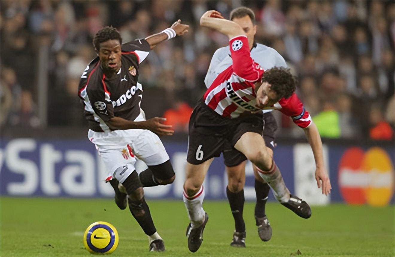 29岁还是巴萨替补，31岁却成拜仁队长，红黄牌大户照样能大器晚成